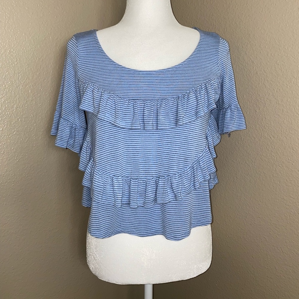 Gianni Bini ruffled crop top